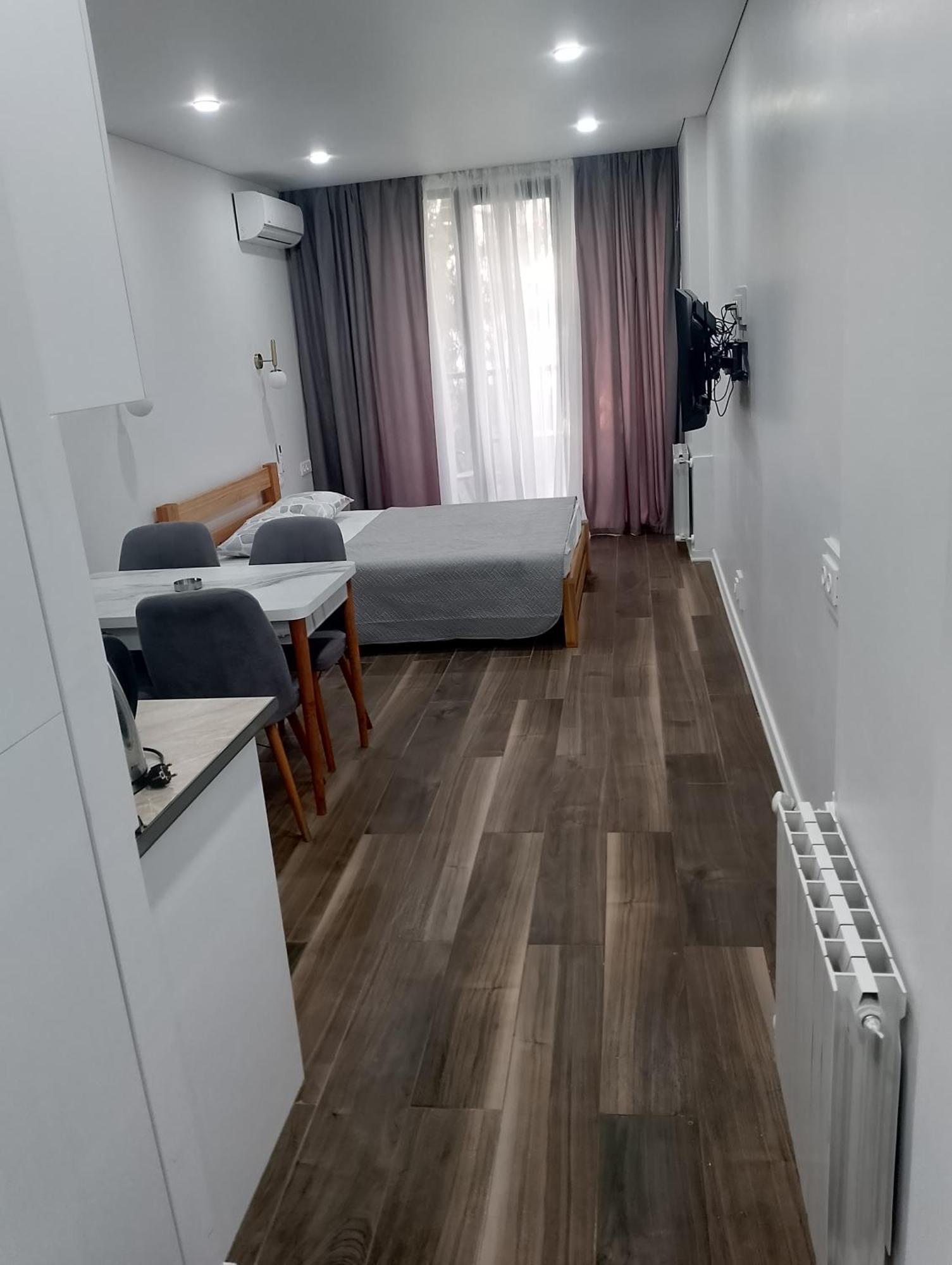 Next Apartments バトゥーミ エクステリア 写真